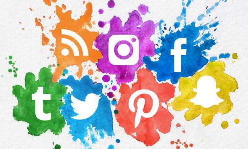 socialmedia.jpg (86 KB)